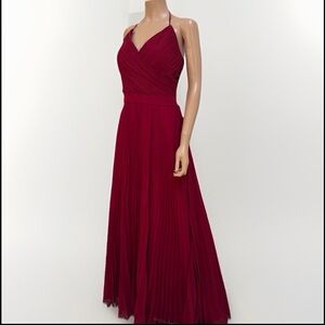Camille La Vie Deep Red Pleated Maxi Dress Halter Size 16